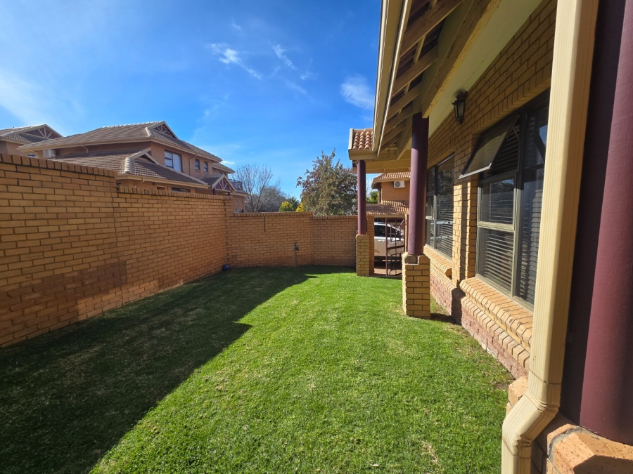 3 Bedroom Property for Sale in Heuwelsig Free State